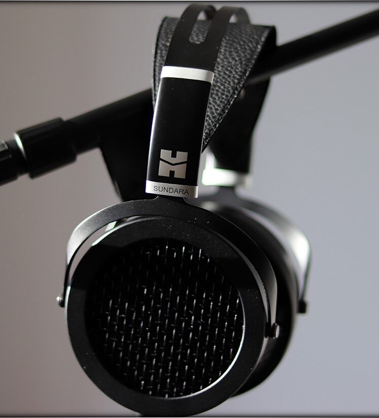 Hifiman-Sundara-3-747x822.jpg