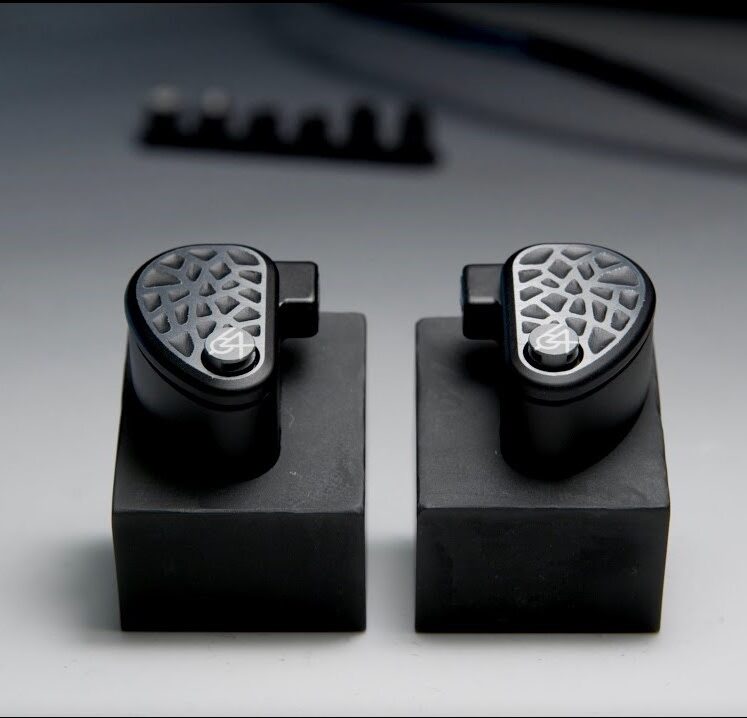 イヤホン 64audio u18s 18BAのフラッグシップがさらなる進化！ 64 AUDIO「U18s」をだい